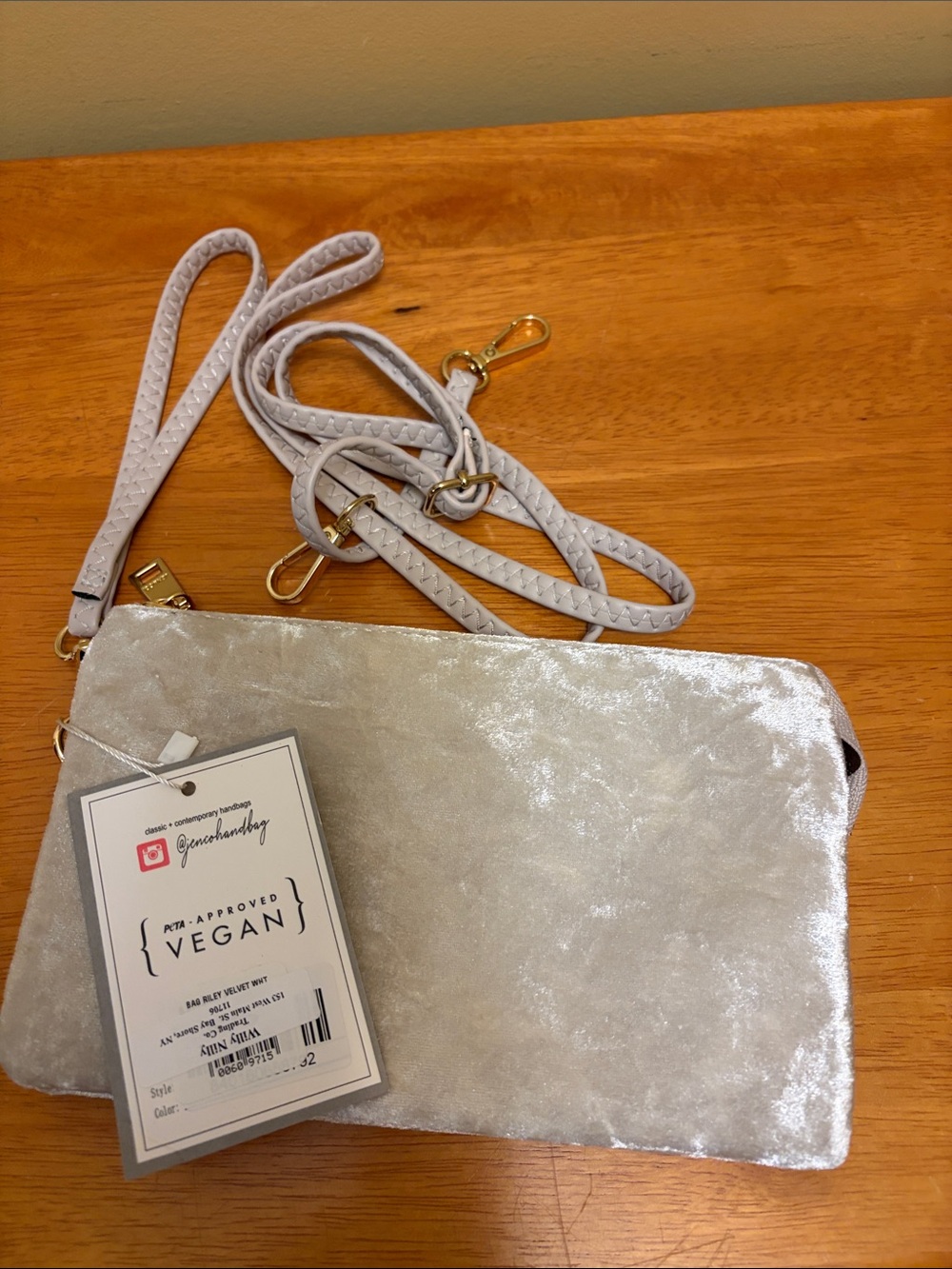 Jen & Co. NWT Velvet Clutch Purse